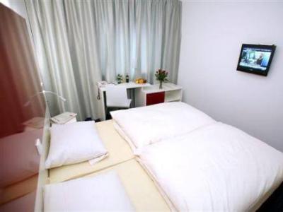 Admiral Hotel 3*