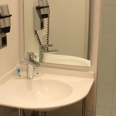 Admiral Hotel 3*